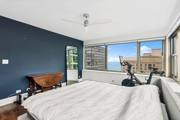$3,300 | 247 East Chestnut Street, Unit 2503, Chicago, IL 60611