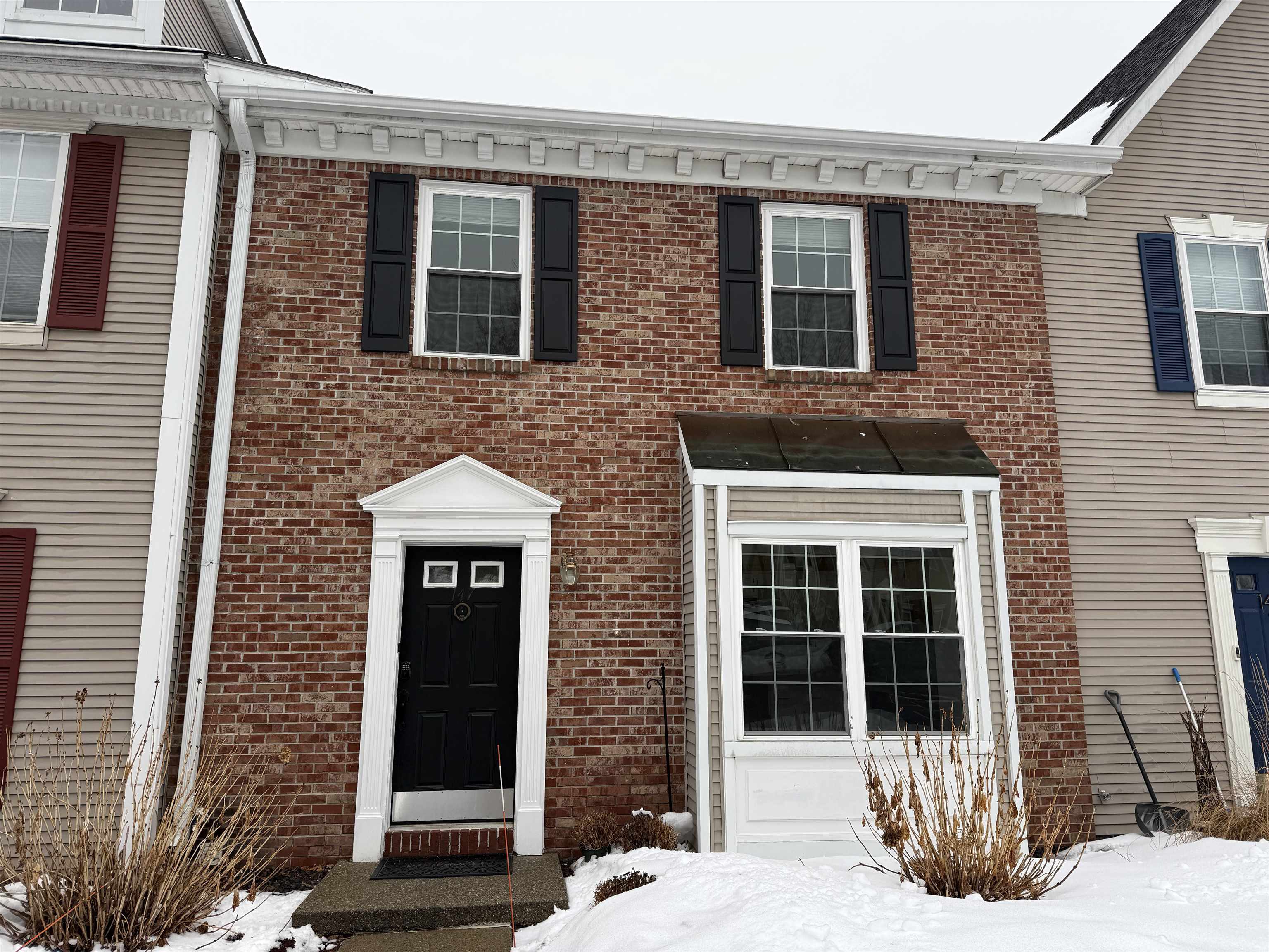 147 Middlesex Road Merrimack, NH 03054 - Photo 1 of 27 Gallery Image 1