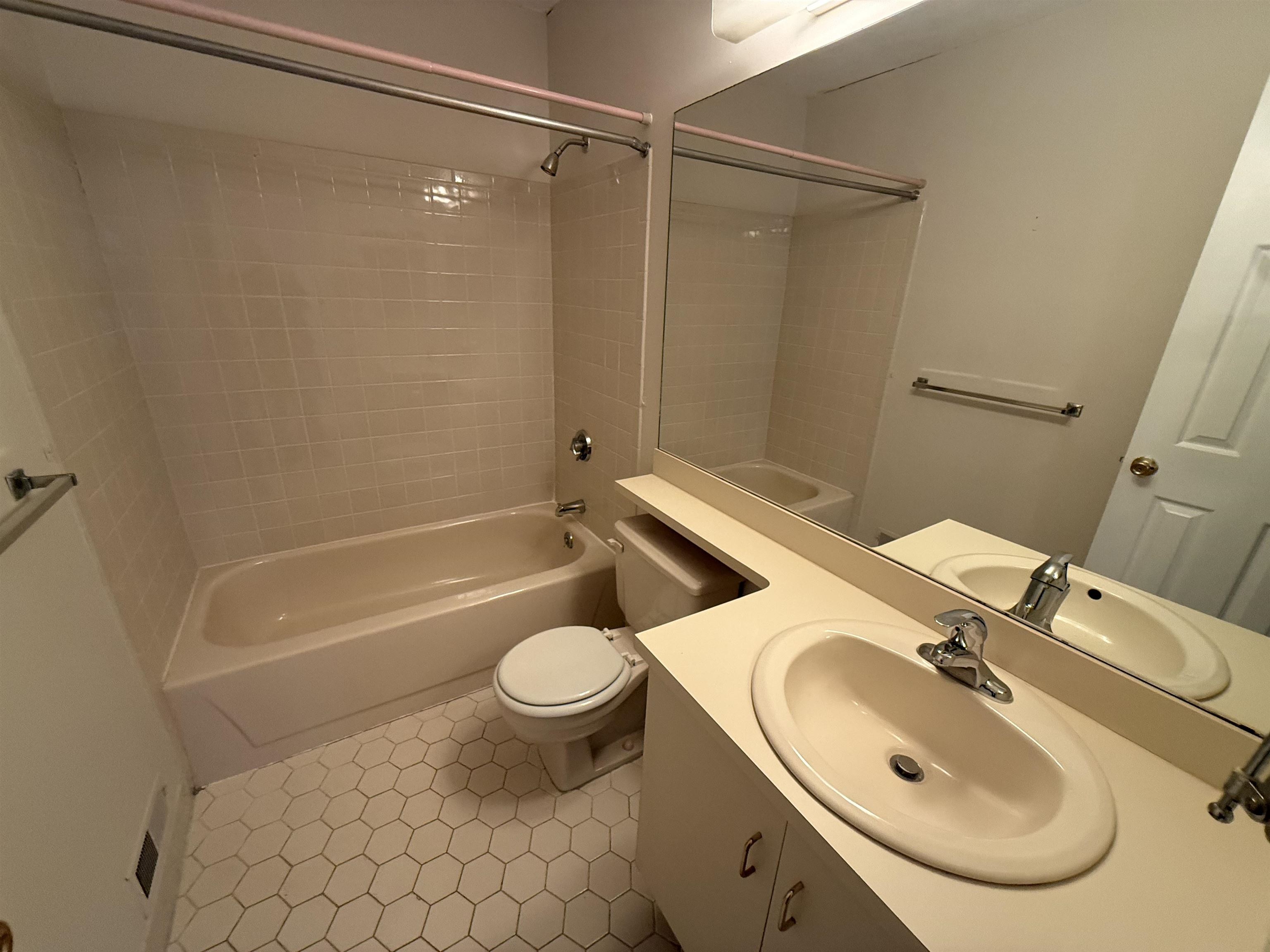 147 Middlesex Road Merrimack, NH 03054 - Photo 16 of 27 Gallery Image 16