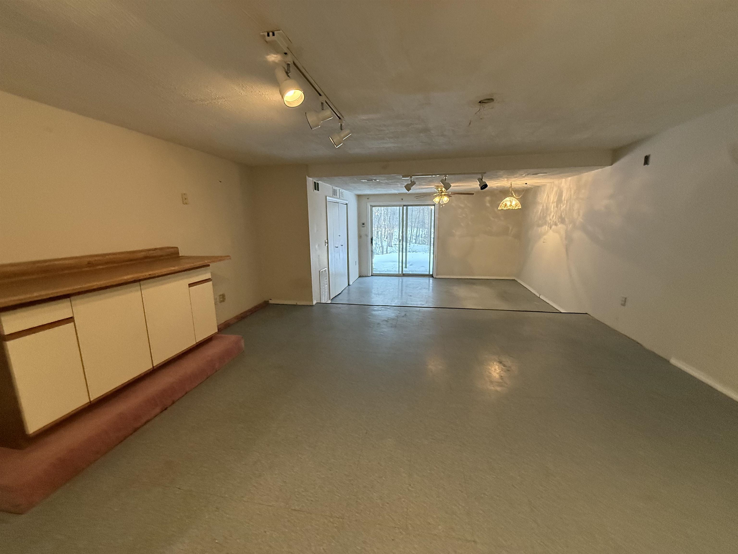 147 Middlesex Road Merrimack, NH 03054 - Photo 24 of 27 Gallery Image 24