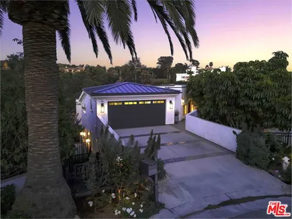 $3,298,000 | 28935 West Beach Lane, Malibu, CA 90265