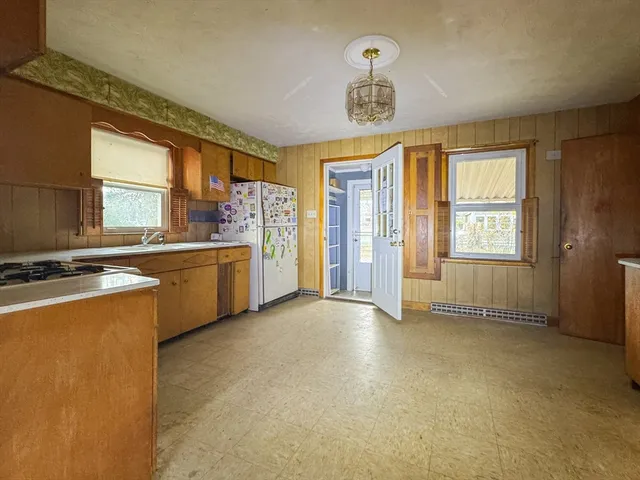 $364,900 | 9 Paul Avenue, Freetown, MA 02717