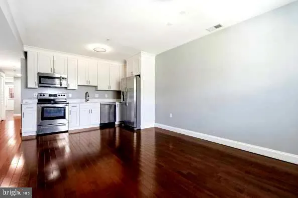 $2,600 | 1706 Massachusetts Avenue Southeast, Unit A, Washington, DC 20003
