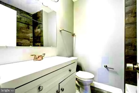 $2,600 | 1706 Massachusetts Avenue Southeast, Unit A, Washington, DC 20003