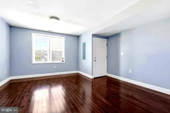 $2,600 | 1706 Massachusetts Avenue Southeast, Unit A, Washington, DC 20003