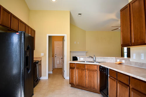323 Killarney Trail Moncks Corner, SC 29461 - Photo 9 of 36 DSC_0012