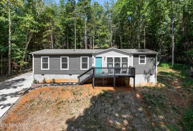 $282,500 | 305 Willow Drive, Kingston, TN 37763
