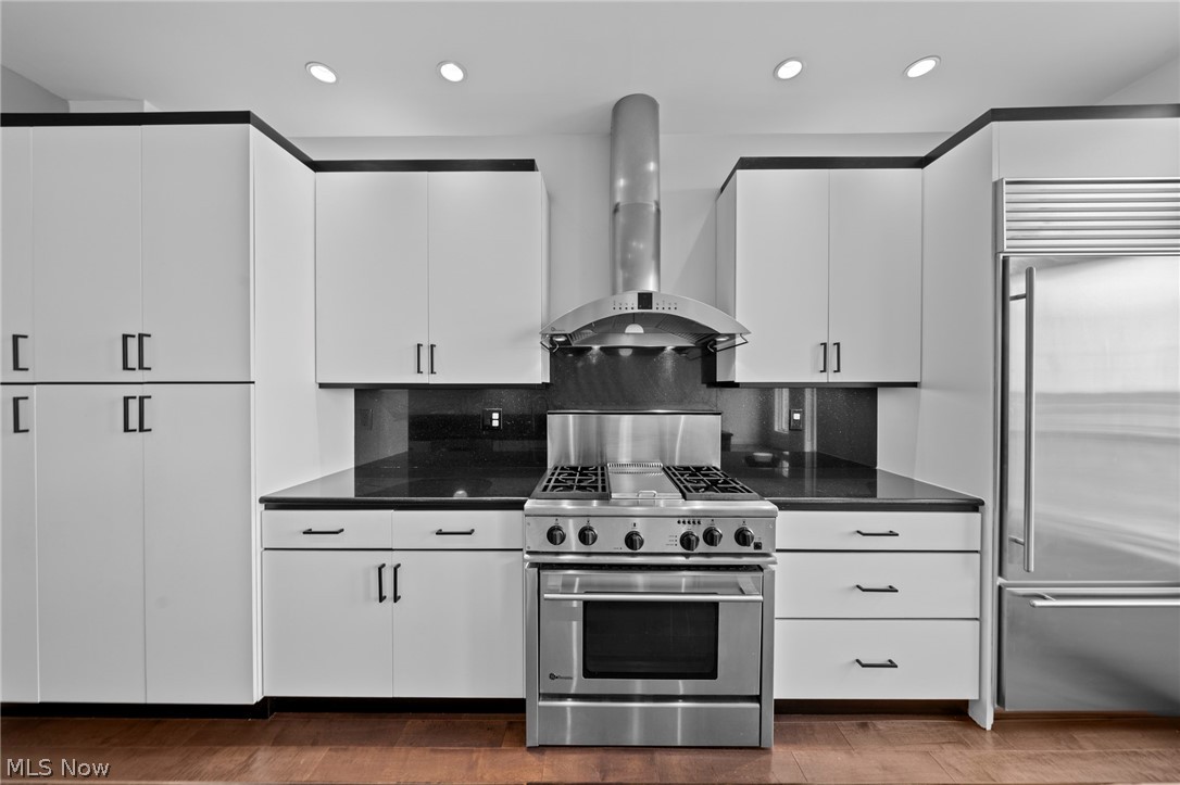 2339 Edgehill Road Cleveland, OH 44106 - Photo 16 of 50 2nd Level