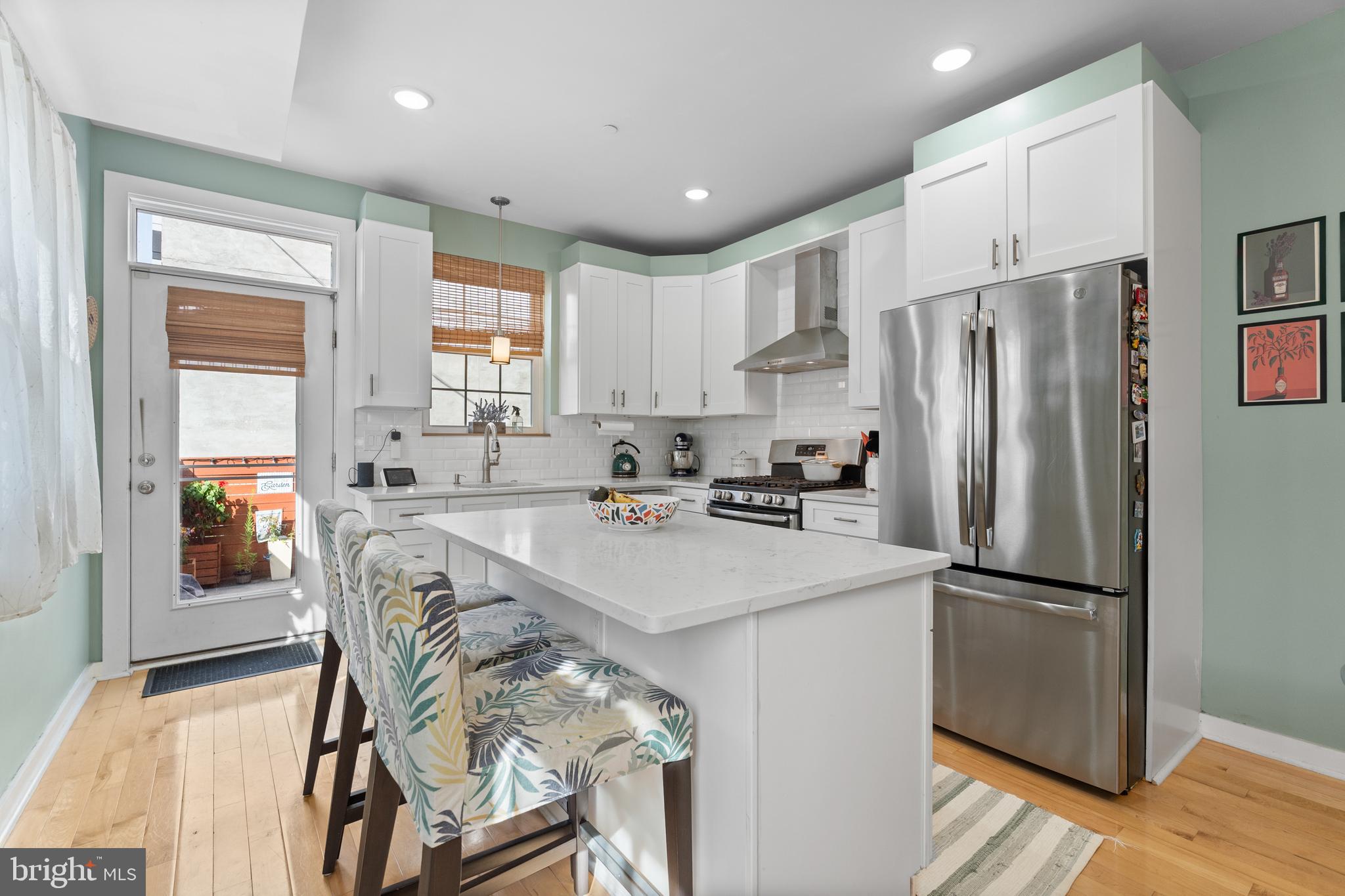 1940 South 6th Street Philadelphia, PA 19148 - Photo 8 of 46