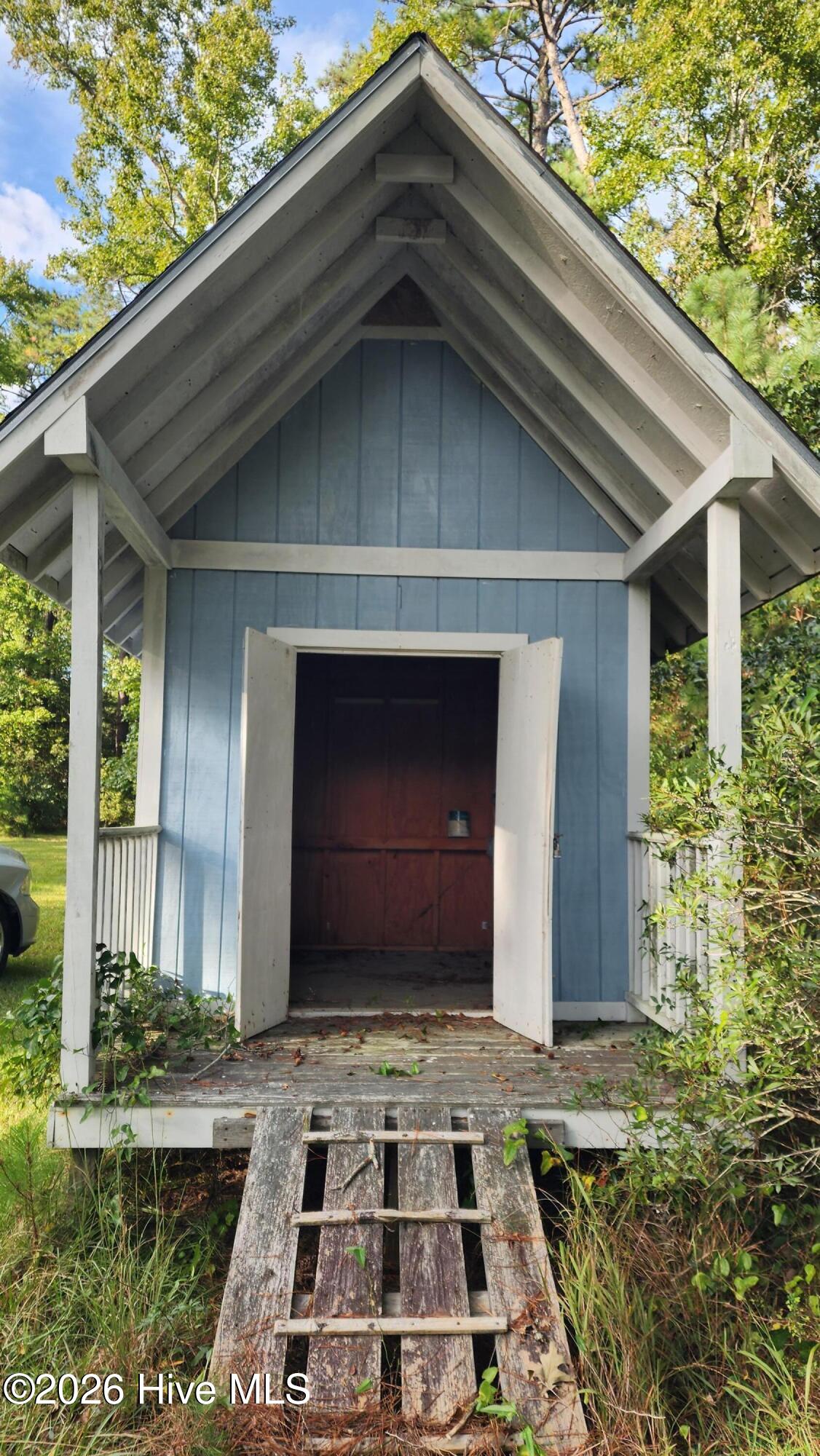 129 Cummins Creek Road Beaufort, NC 28516 - Photo 8 of 22 20251009_163741