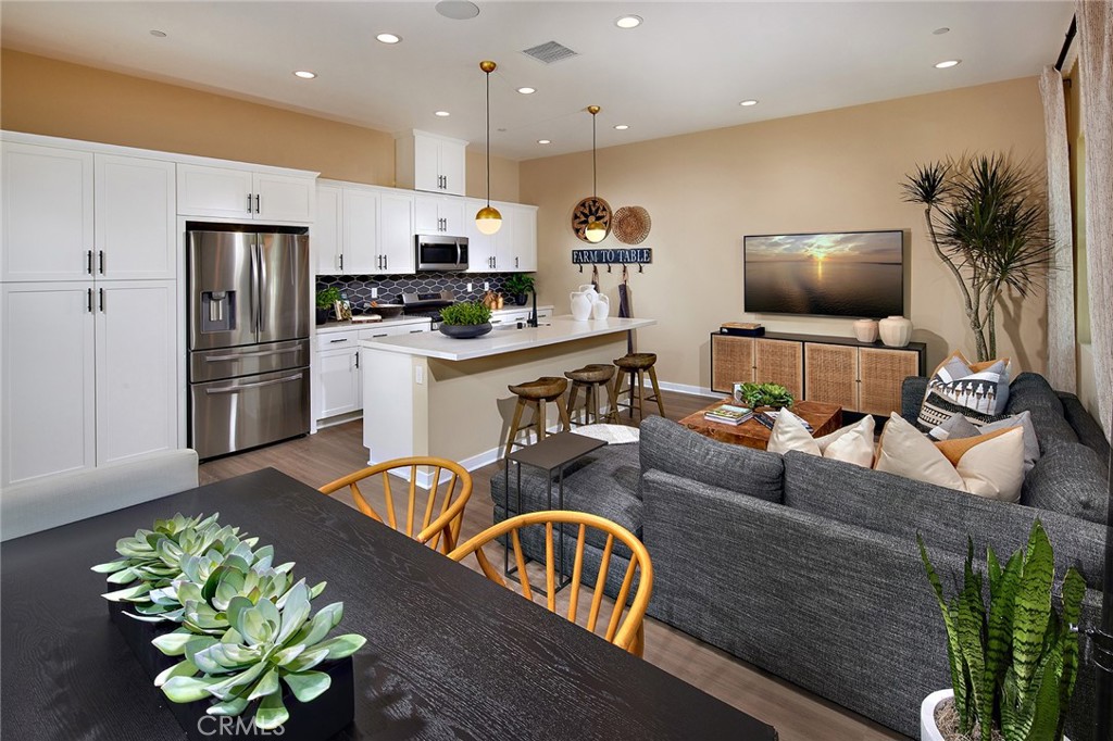 4452 South Fairmount Pso