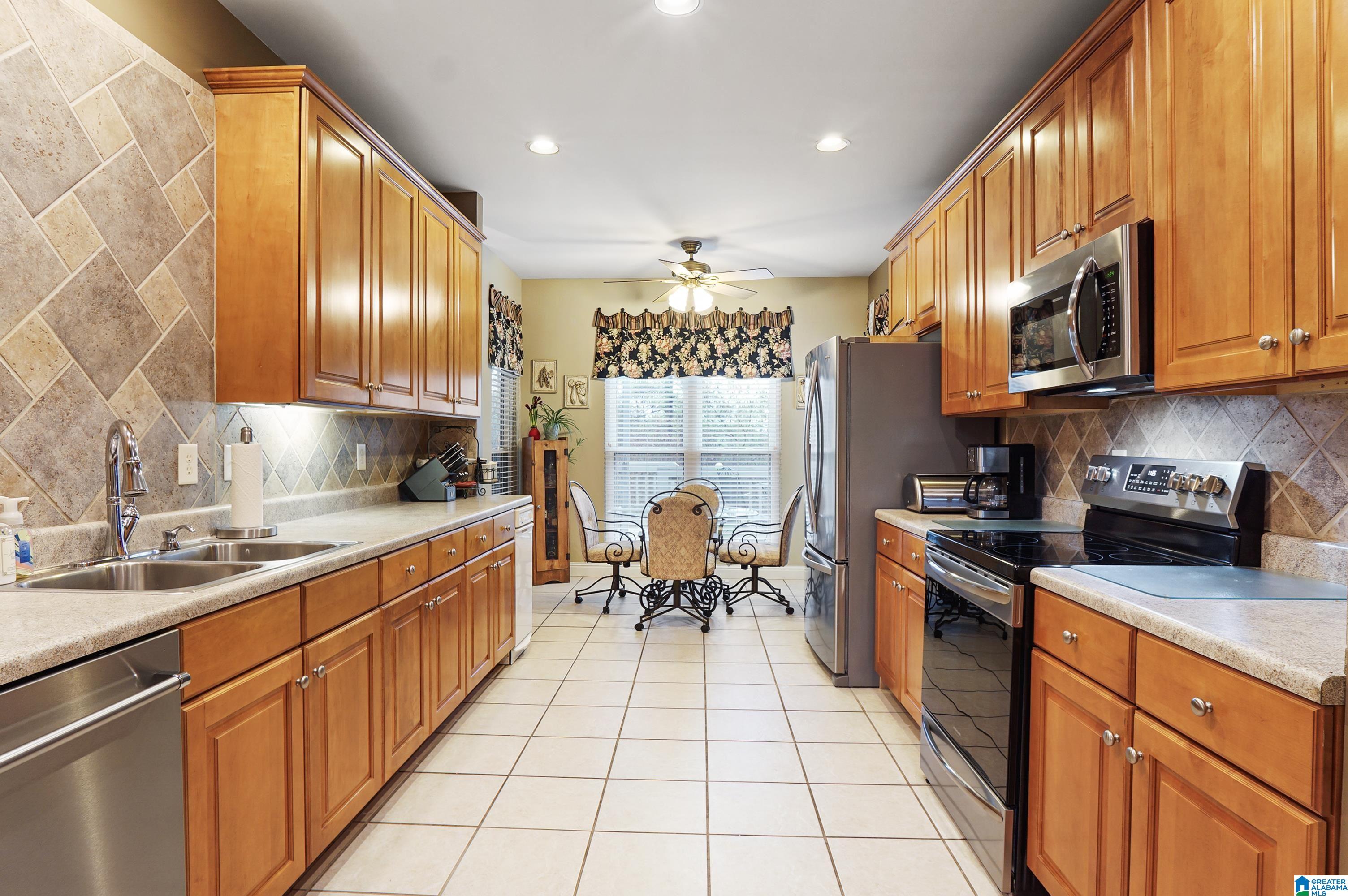 295 Grande View Parkway Alabaster, AL 35114 - Photo 15 of 36