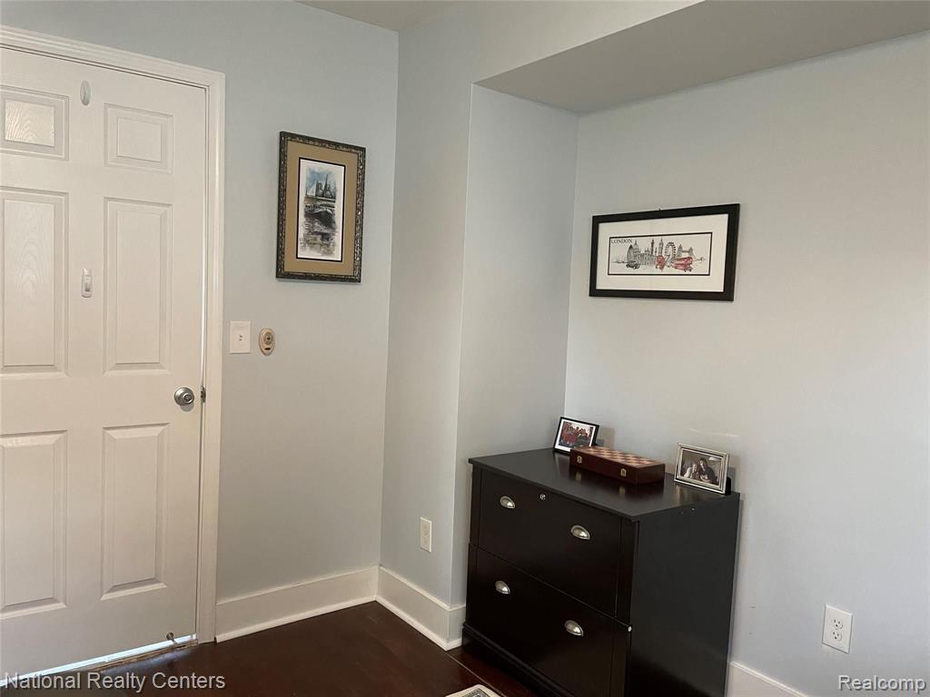 3196 Harrison Avenue Rochester Hills, MI 48307 - Photo 19 of 27