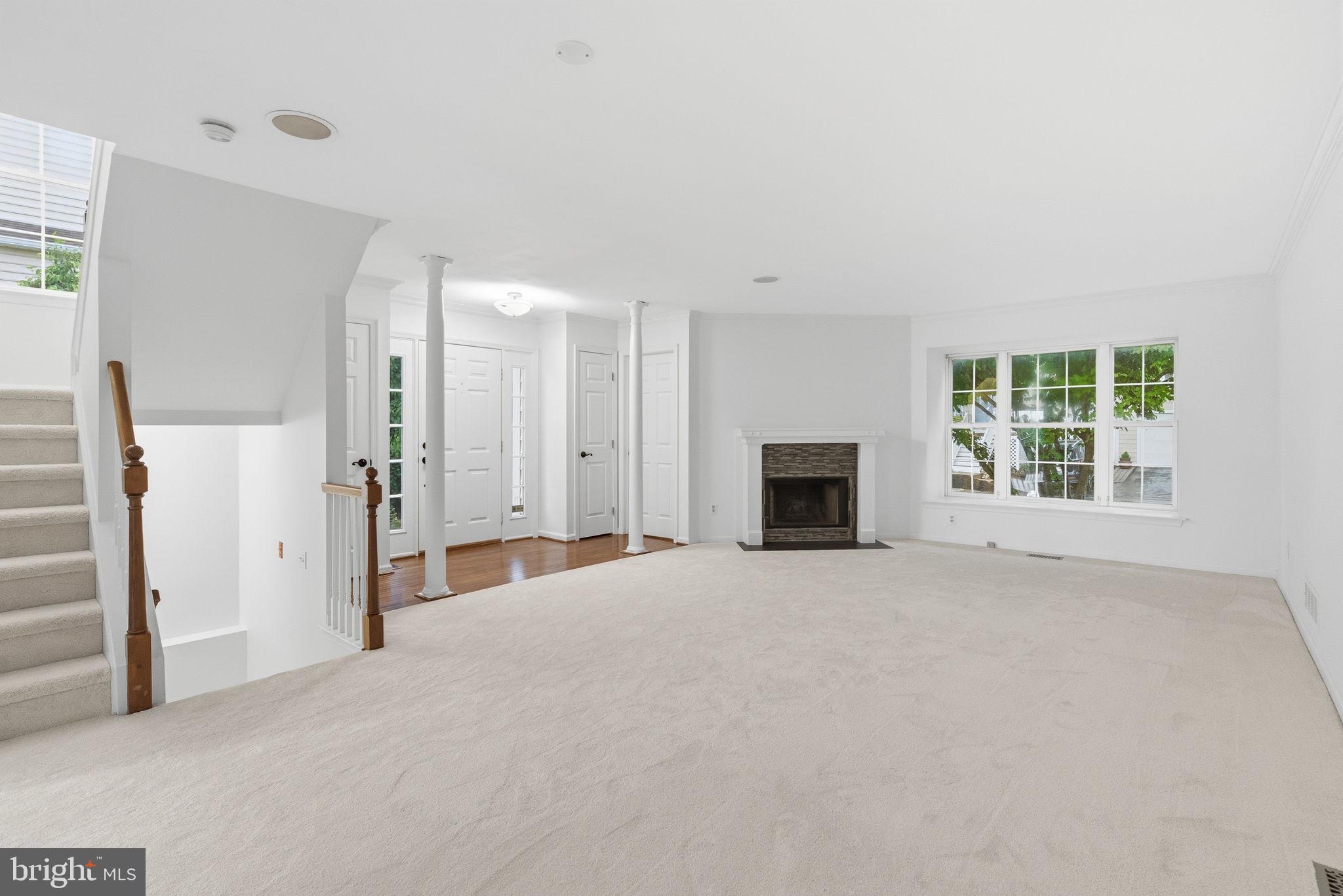 1400 Harbour Ridge Lane Downingtown, PA 19335 - Photo 5 of 36 Living room