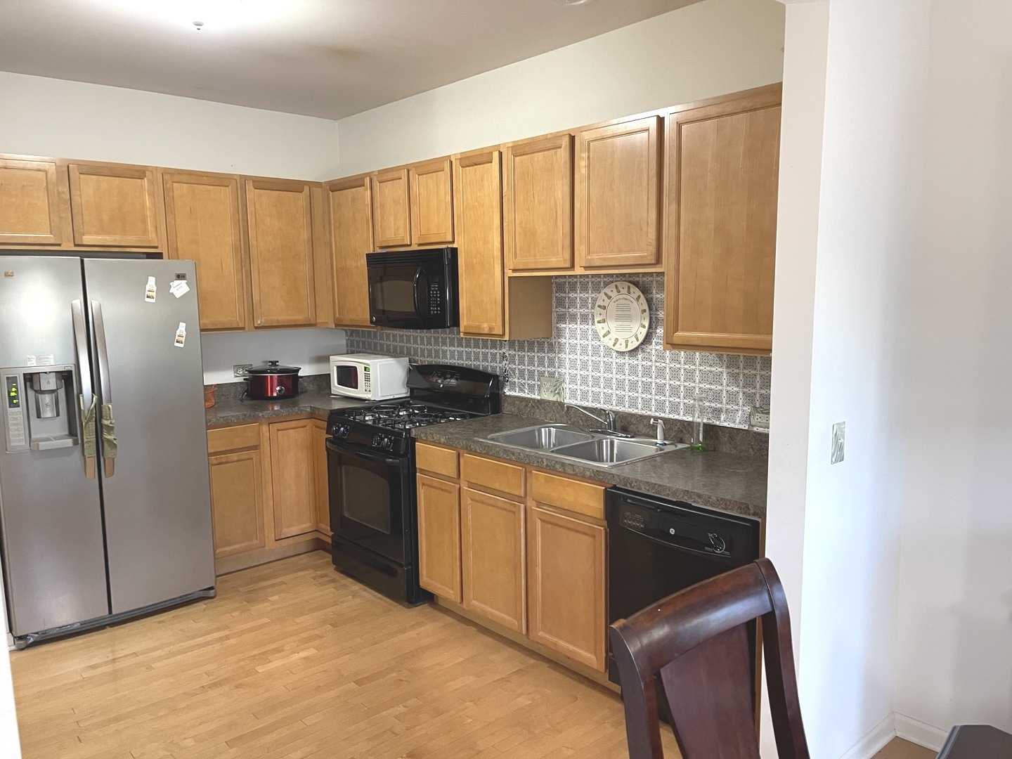 918 Oak Ridge Boulevard Elgin, IL 60120 - Photo 9 of 22