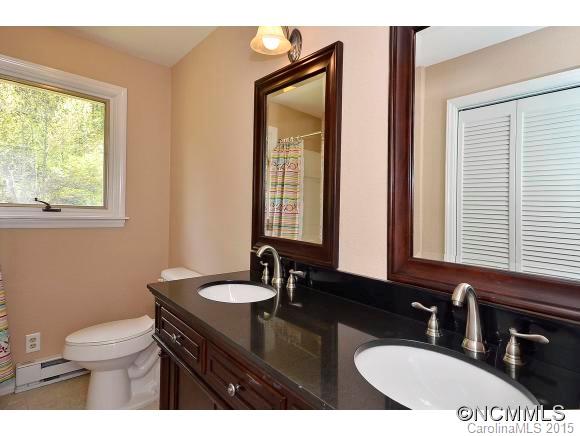 599 Walker Road Waynesville, NC 28786 - Photo 11 of 24
