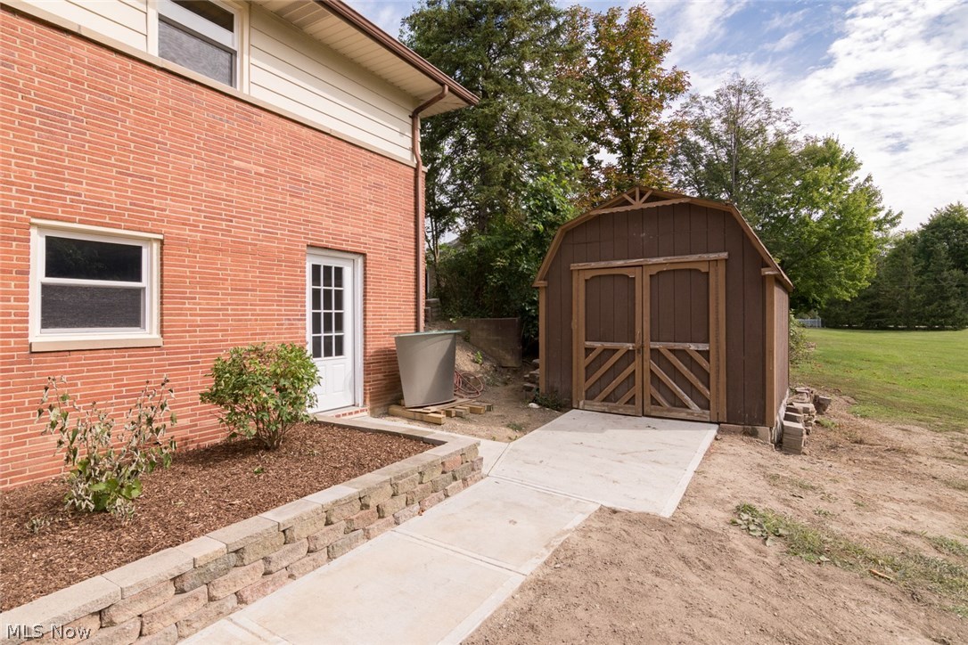 29302 White Road Wickliffe, OH 44092 - Photo 32 of 35 Gallery Image 32
