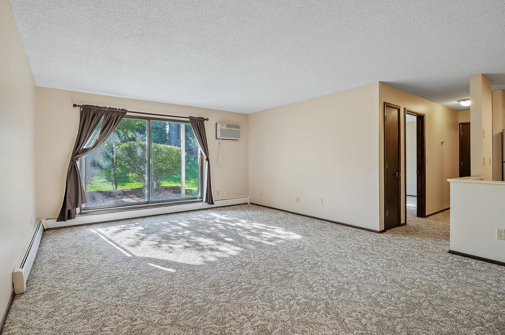 3921 Foss Road, Unit 103 St. Anthony, MN 55421 - Photo 3 of 22