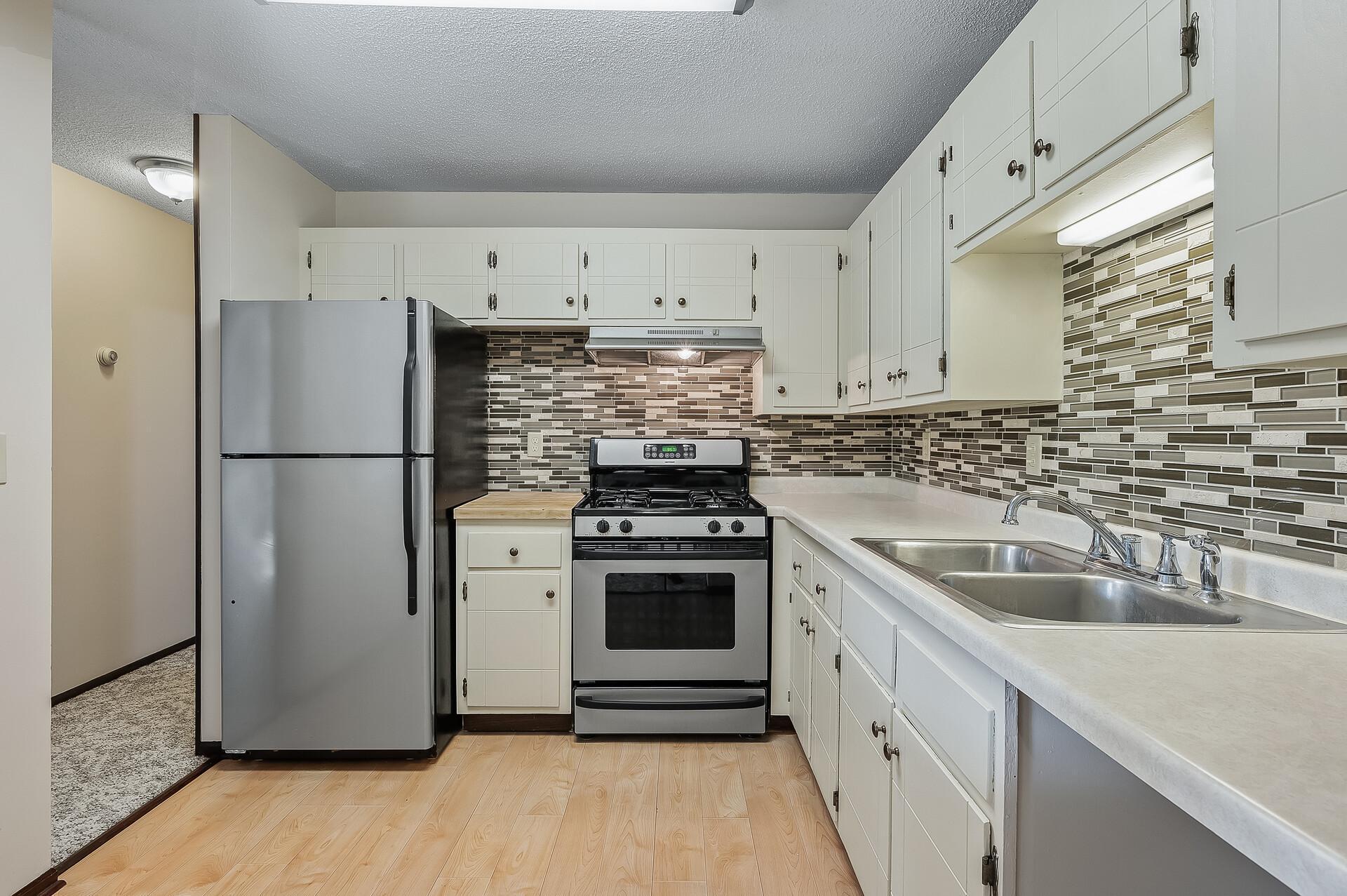 3921 Foss Road, Unit 103 St. Anthony, MN 55421 - Photo 7 of 22