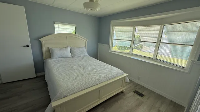 $225,000 | 6919 Southeast Congress Street, Hobe Sound, FL 33455