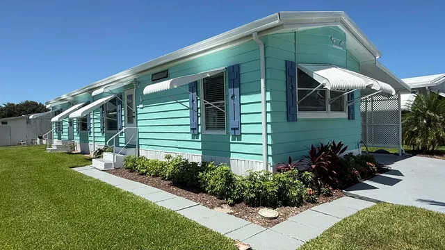 $225,000 | 6919 Southeast Congress Street, Hobe Sound, FL 33455