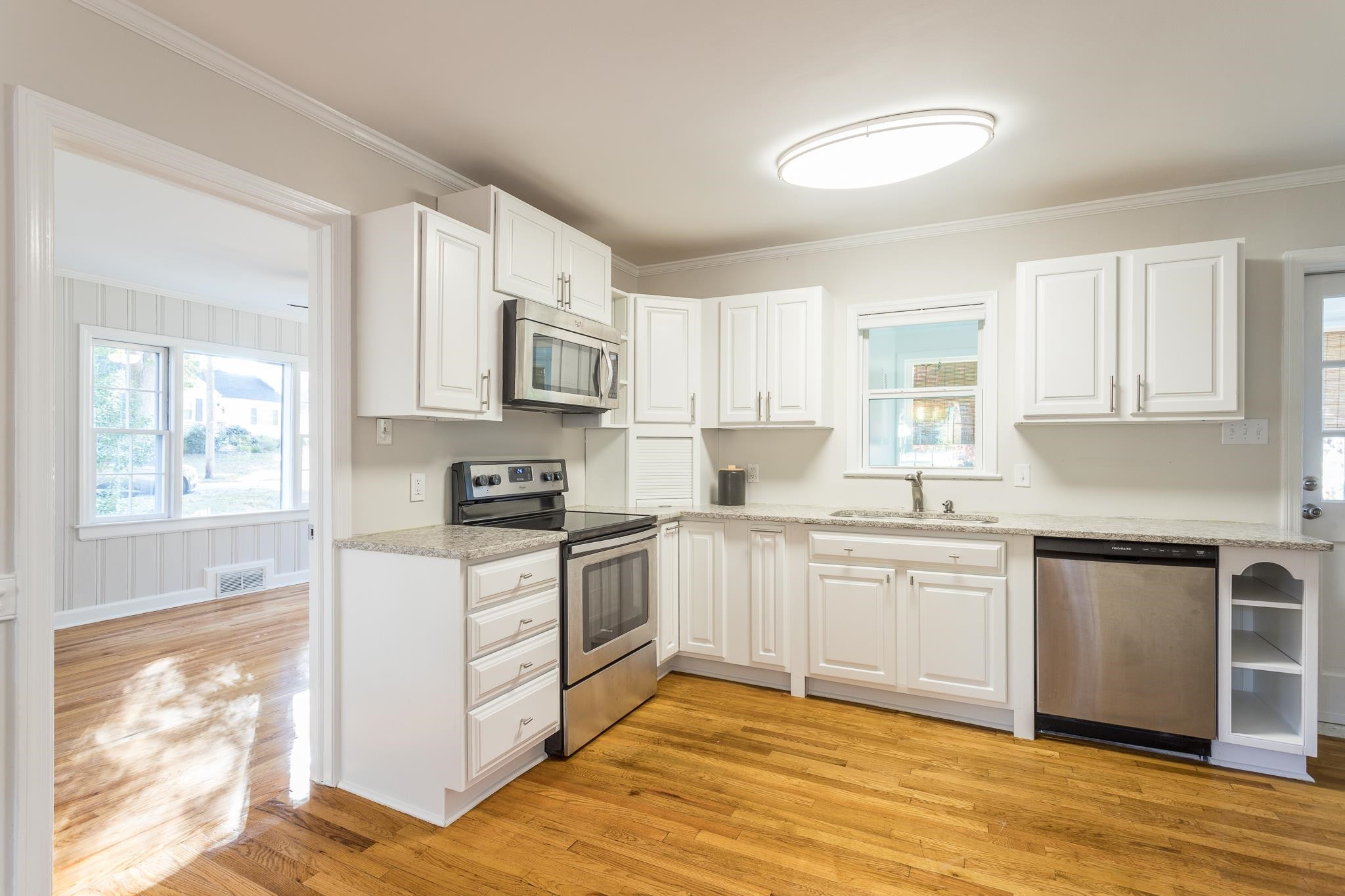 701 Dixie Trail Raleigh, NC 27607 - Photo 10 of 28 Photo 10