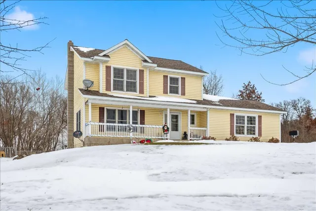 $500,000 | 1678 235th Avenue, Deer Park, WI 54007