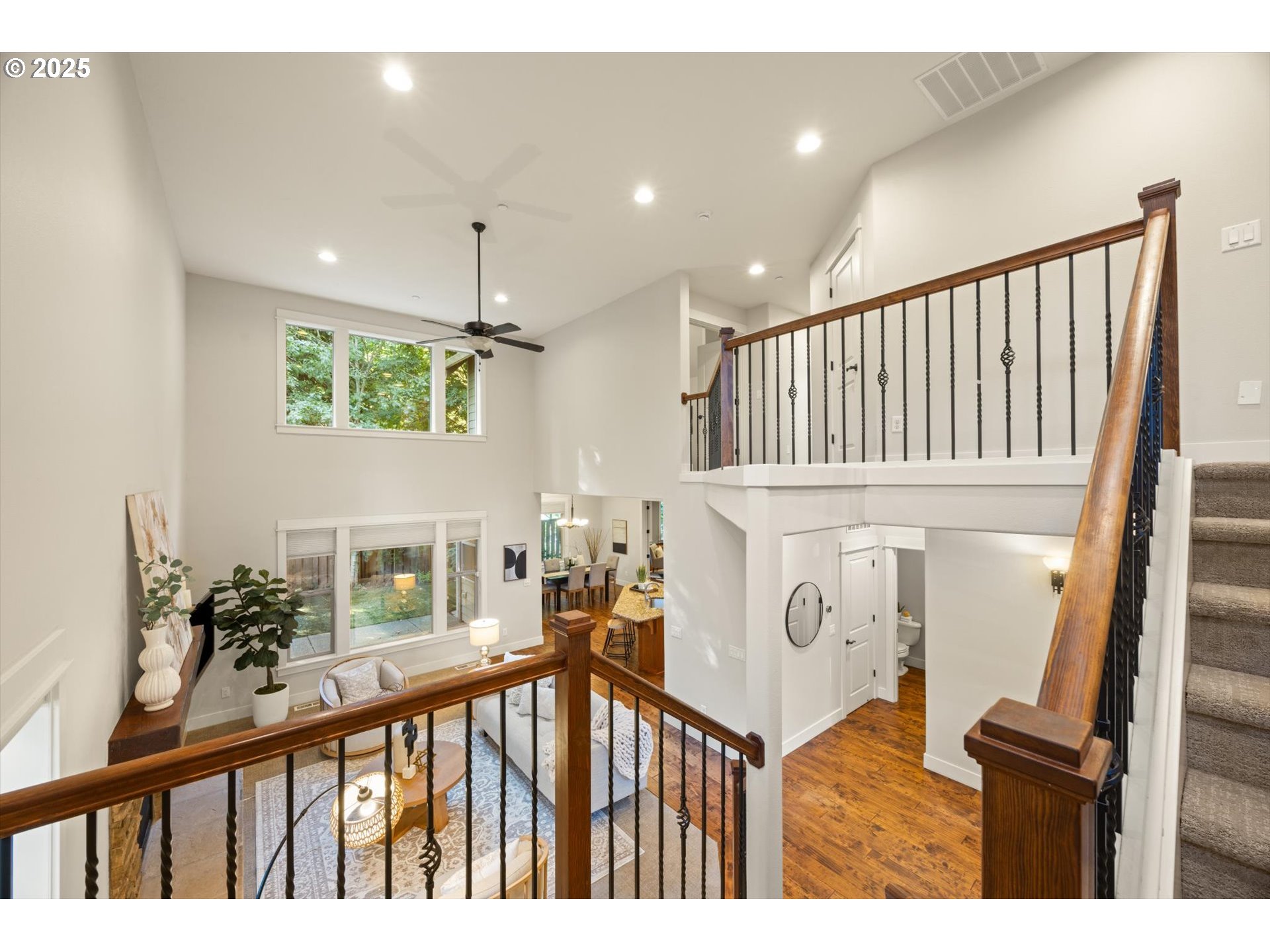 10949 Southwest 30th Place Portland, OR 97219 - Photo 27 of 47 Gallery Image 27