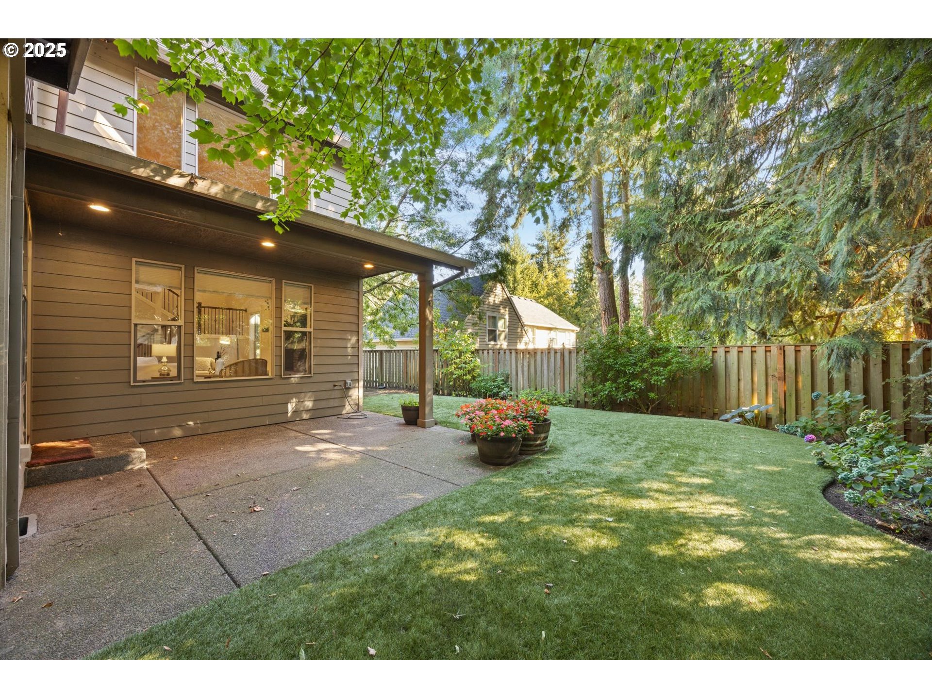 10949 Southwest 30th Place Portland, OR 97219 - Photo 42 of 47 Gallery Image 42