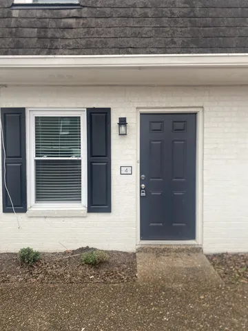 $1,249 | 324 Walton Ferry Road, Unit 4, Hendersonville, TN 37075