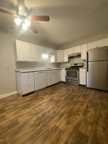 $1,249 | 324 Walton Ferry Road, Unit 4, Hendersonville, TN 37075