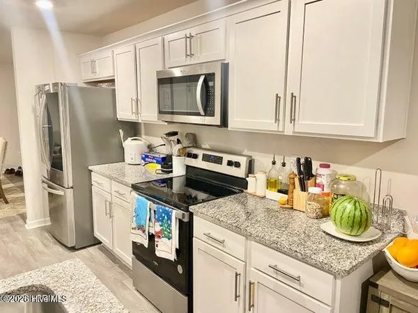 $2,300 | 4541 Sandstone Drive, Greenville, NC 27858