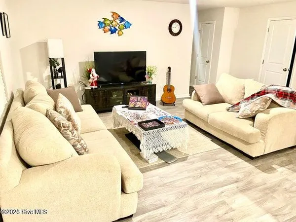 $2,300 | 4541 Sandstone Drive, Greenville, NC 27858