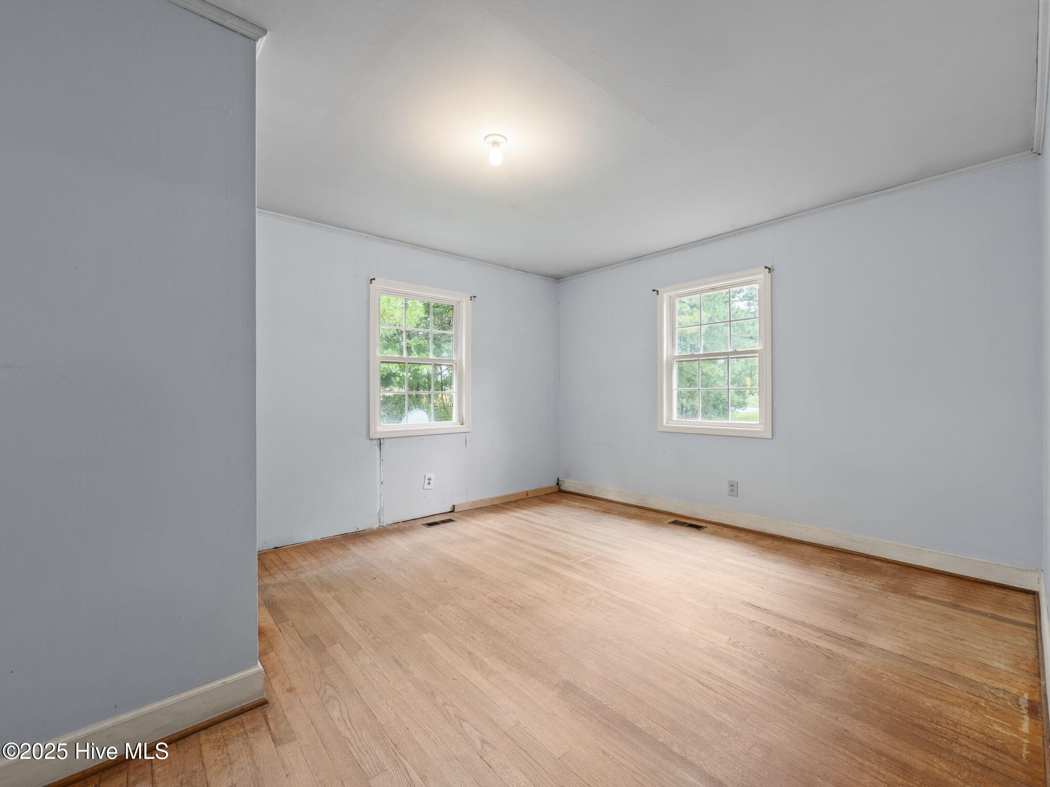195 Queens Creek Road Swansboro, NC 28584 - Photo 24 of 40 Front bedroom