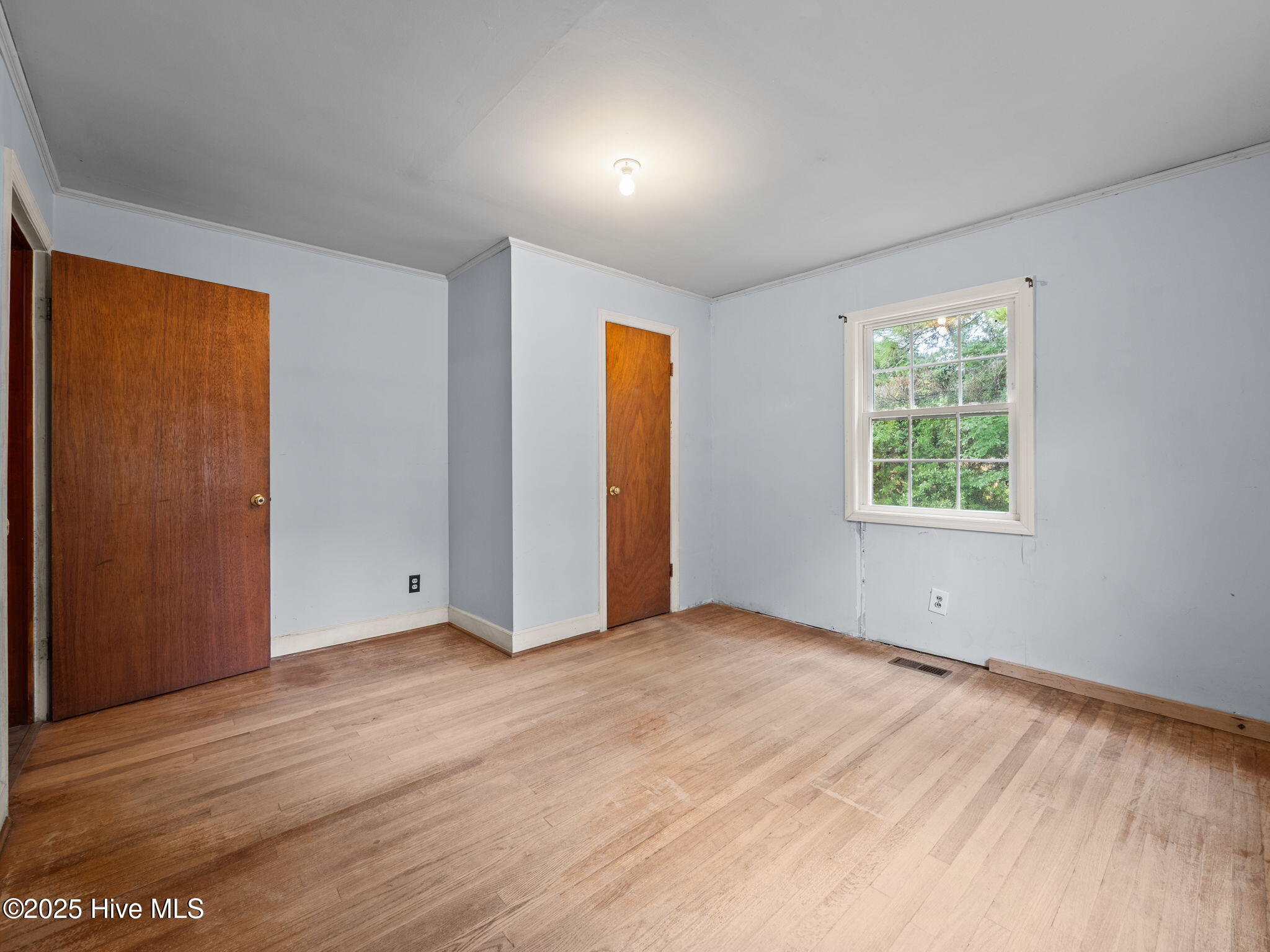 195 Queens Creek Road Swansboro, NC 28584 - Photo 26 of 40 Front bedroom