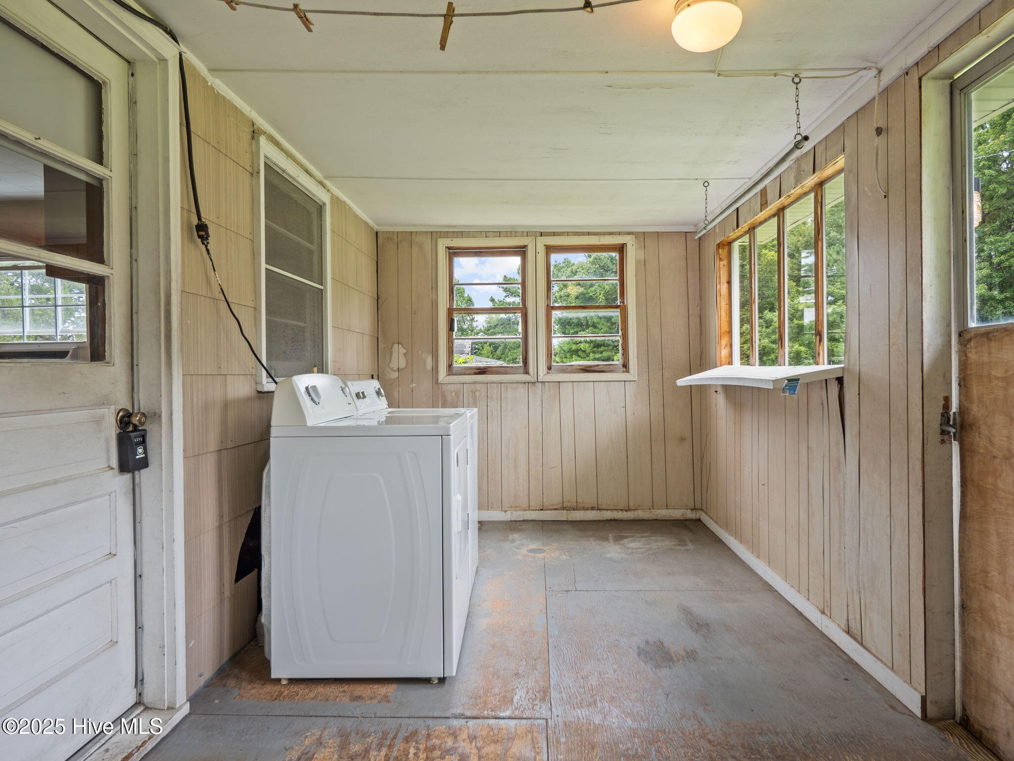 195 Queens Creek Road Swansboro, NC 28584 - Photo 32 of 40 Back porch