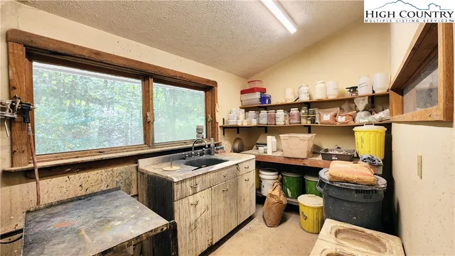 a view of walk in closet