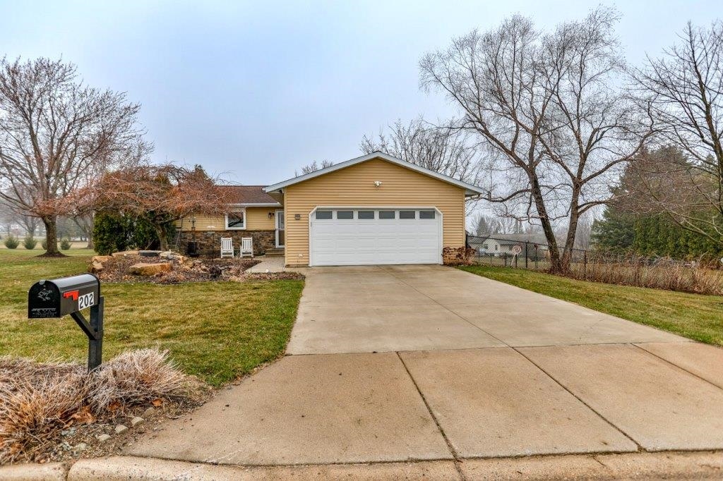 202 S Road Marathon, WI 54448 - Photo 1 of 1 Gallery Image 1