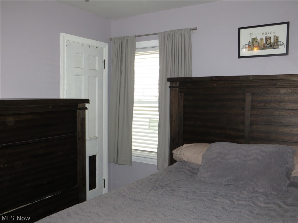4347 Redding Road Cleveland, OH 44109 - Photo 19 of 50