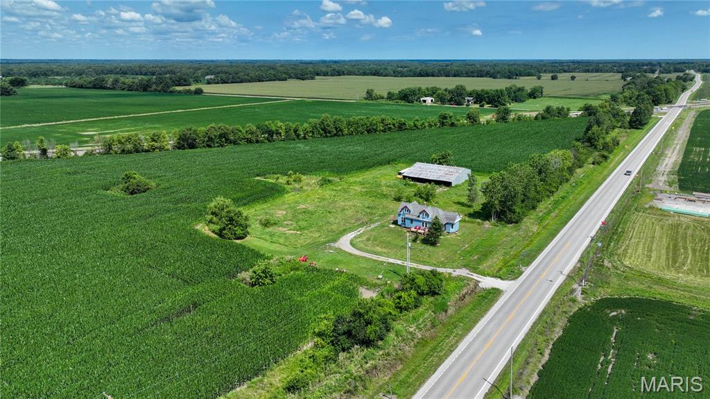 8975 State Rte 4 Staunton, IL 62088 - Photo 2 of 32 Gallery Image 2