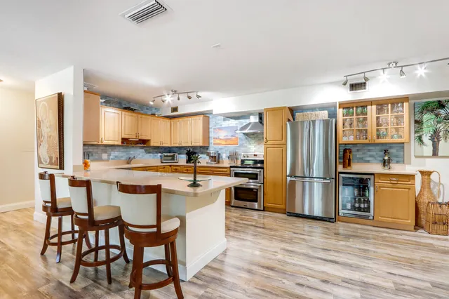 $649,900 | 300 North Hwy A1A, Unit 204A, Jupiter, FL 33477