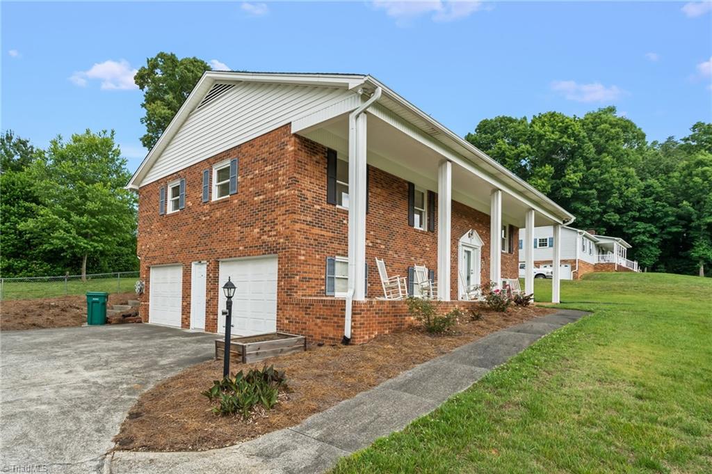 482 Motsinger Road Winston-Salem, NC 27107 - Photo 5 of 34