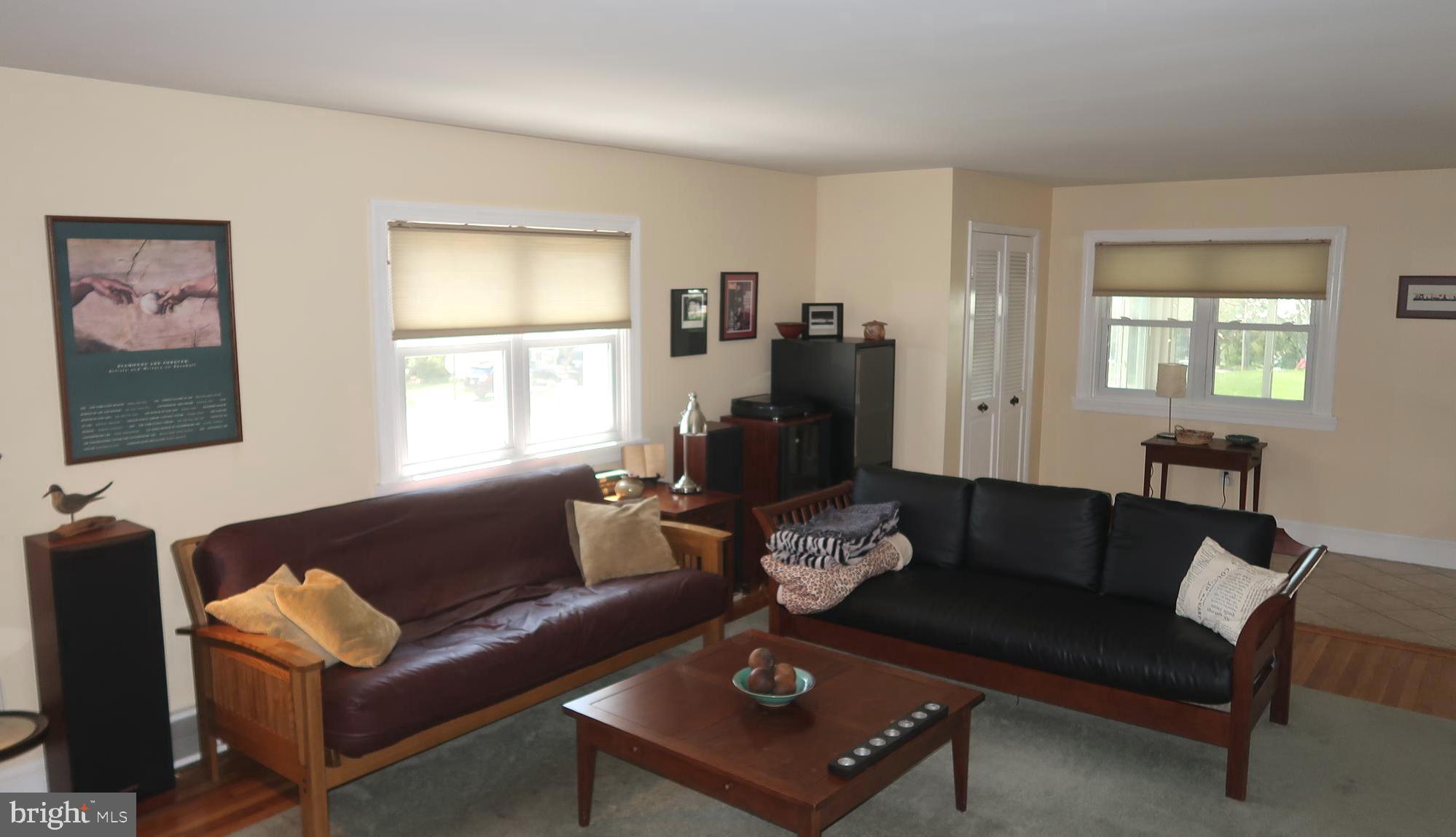 501 Blakeley Road Wallingford, PA 19086 - Photo 12 of 28 Living Room