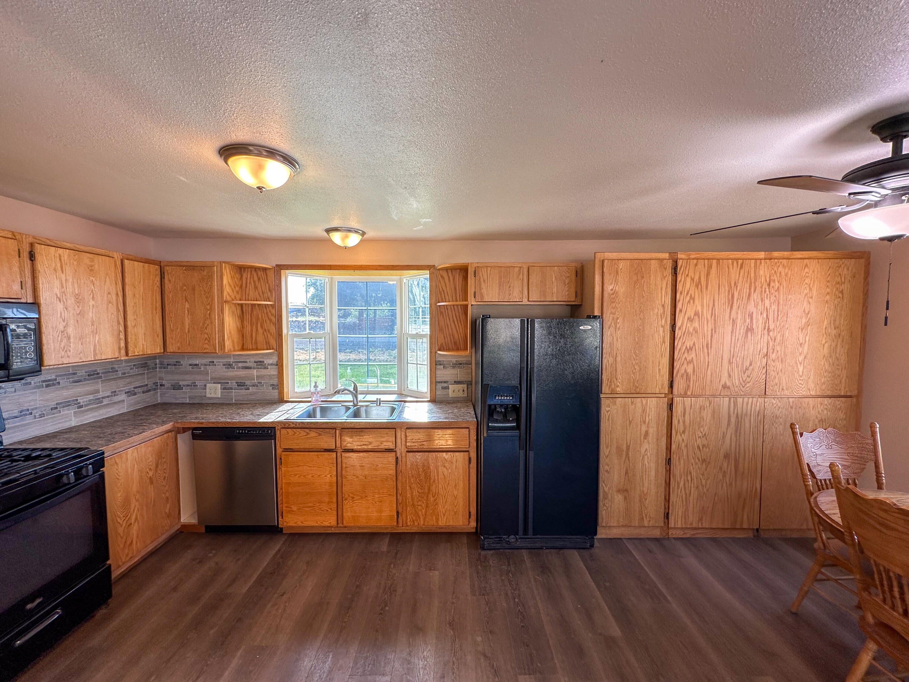 23939 Yellow Jacket Springs Road Beatty, OR 97621 - Photo 13 of 72 Kitchen