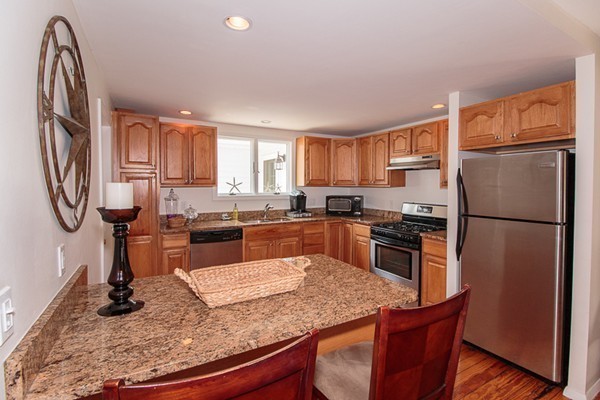 253 Hatherly Road Scituate, MA 02066 - Photo 6 of 30 Gallery Image 6
