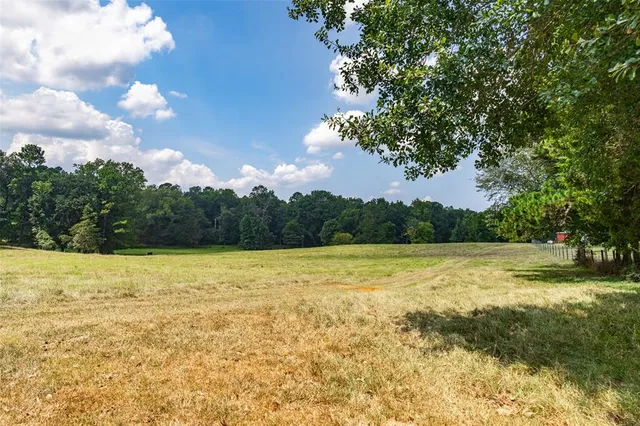 $532,000 | 5730 Farm To Market Road 323, Palestine, TX 75801