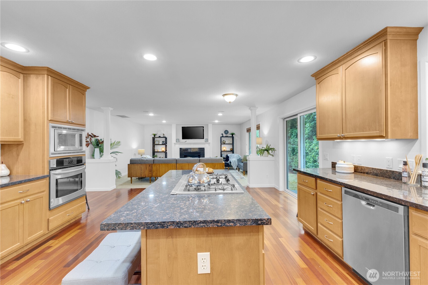 415 Pasco Place Northeast Renton, WA 98059 - Photo 9 of 30 Gallery Image 9