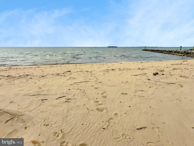 $555,555 | 511 Chesapeake Avenue, Stevensville, MD 21666