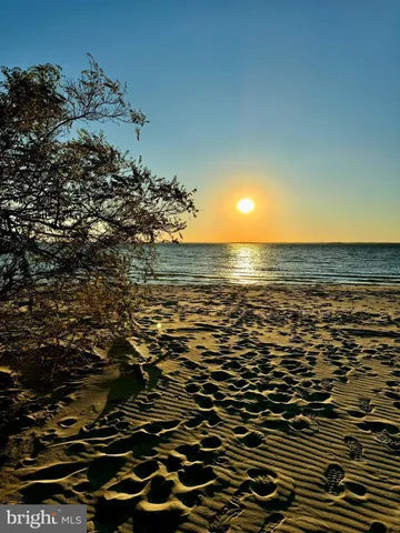 $555,555 | 511 Chesapeake Avenue, Stevensville, MD 21666