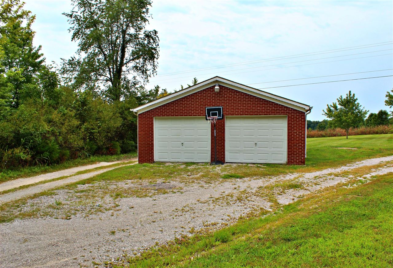 1633 Wingfield Church Road Bowling Green, KY 42101 - Photo 16 of 17 Gallery Image 16